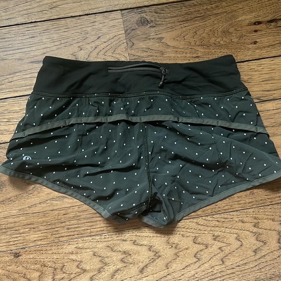 Reflective dot speed up shorts - Picture 2 of 3